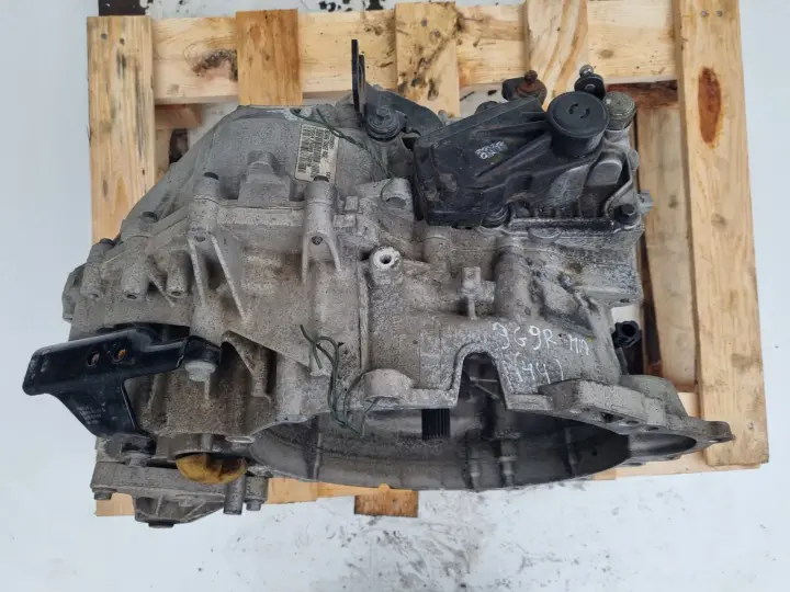 Volvo V70 III 2.4 D5 SKRZYNIA BIEGÓW 9G9R-7002-MA 31259509