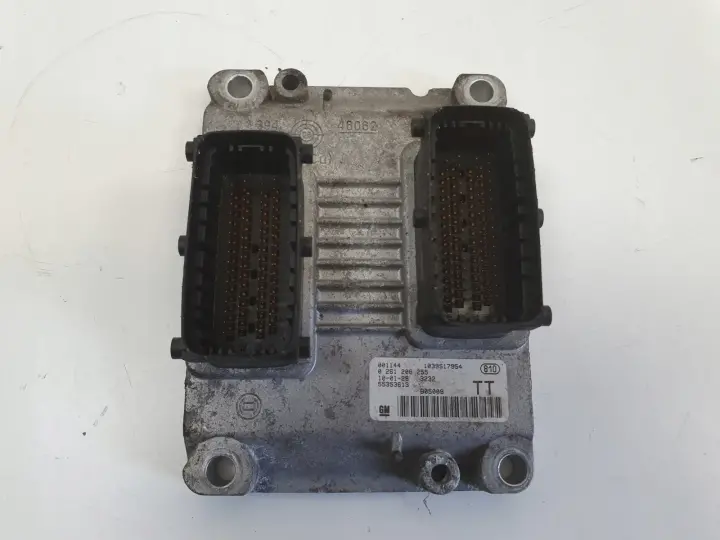 Opel Astra J 1.4 16V STEROWNIK SILNIKA komputer 0261208255 55353613 TT