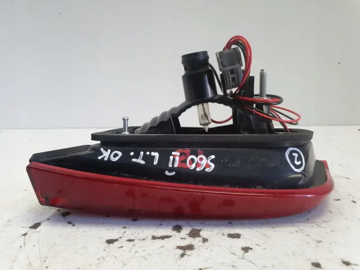 Volvo S60 II TYLNA LAMPA LEWA lewy tył kierowcy w klapę 30796271