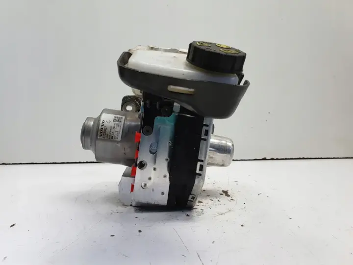 Volvo XC60 II POMPA ABS hamulcowa SERWO 32333637