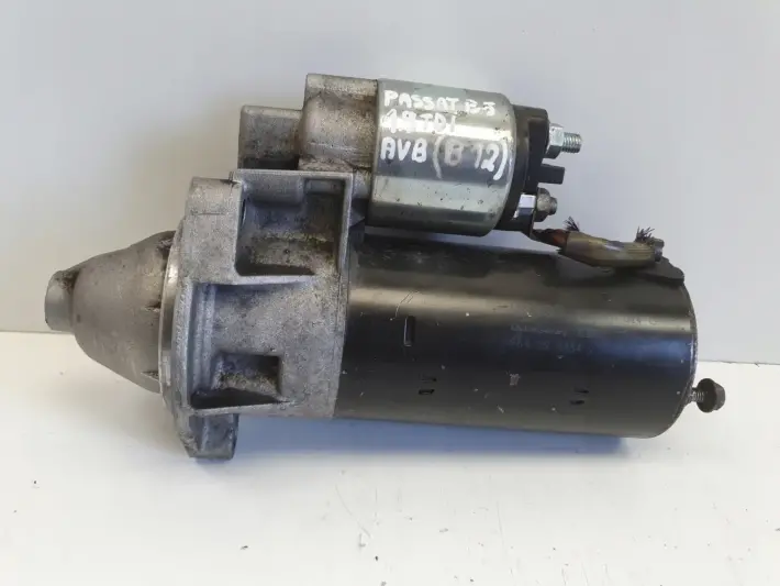 VW Passat B5 1.9 TDI ROZRUSZNIK bosch 068911024G 0001110128