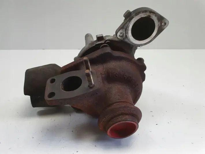 Volvo V60 S60 II 1.6 D2 TURBOSPRĘŻARKA turbo 9686120680
