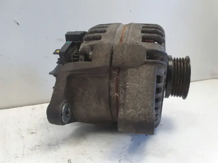 Opel Corsa D 1.4 16V ALTERNATOR bosch 0124425024 100A