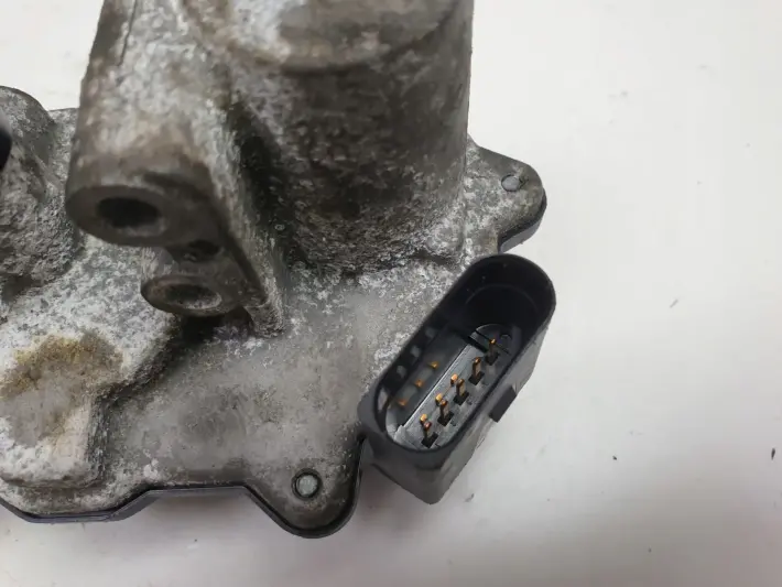 Audi A3 II 8P 2.0 TFSI NASTAWNIK KLAP 06F133482B