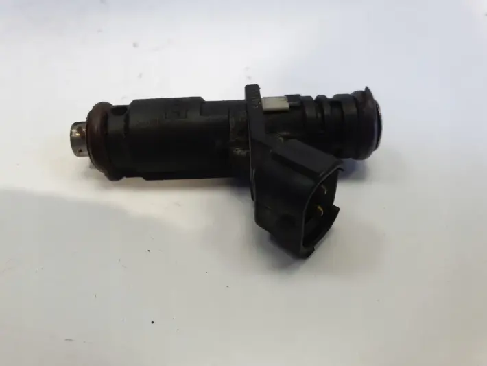 Seat Altea 1.6 8V WTRYSKIWACZ wtrysk 06A906031CM