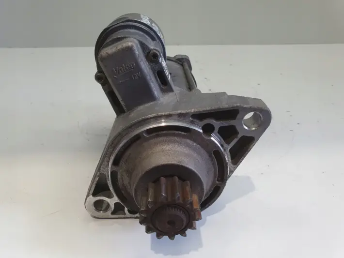 VW Passat B7 2.0 TDI ROZRUSZNIK valeo 02E911023Q