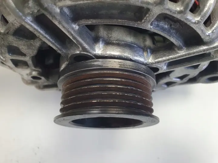 Opel Zafira A 1.6 16V ALTERNATOR 0124425022 ZP