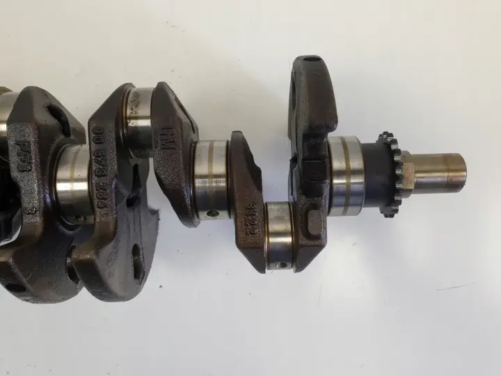 Opel Corsa C 1.2 16V WAŁ KORBOWY Z12XE 90573264