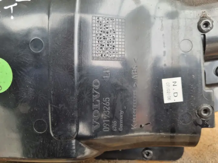 Volvo S60 I V70 II lift PRZEDNI BOCZEK DRZWI LEWY PRZÓD europa 31111702