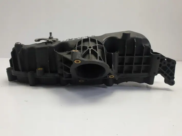 VW Passat B6 2.0 TDI KOLEKTOR SSĄCY 1030965S03