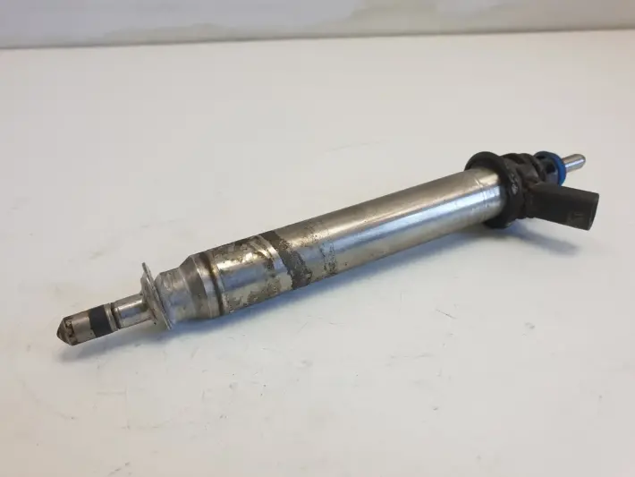 Mercedes W246 1.6 CGI WTRYAKIWACZ 0261500397