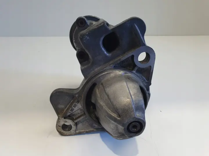 Mini One R50 R53 1.6 16V ROZRUSZNIK bosch 0001106019