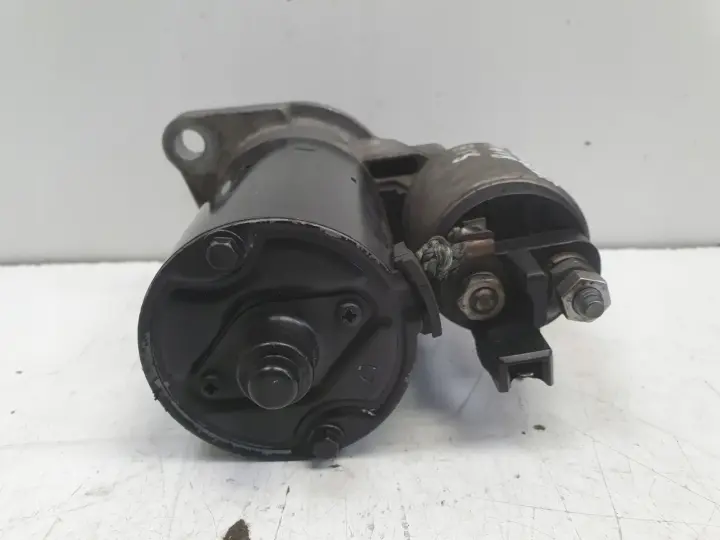 VW New Beetle 1.6 8V ROZRUSZNIK 0001121026 bosch