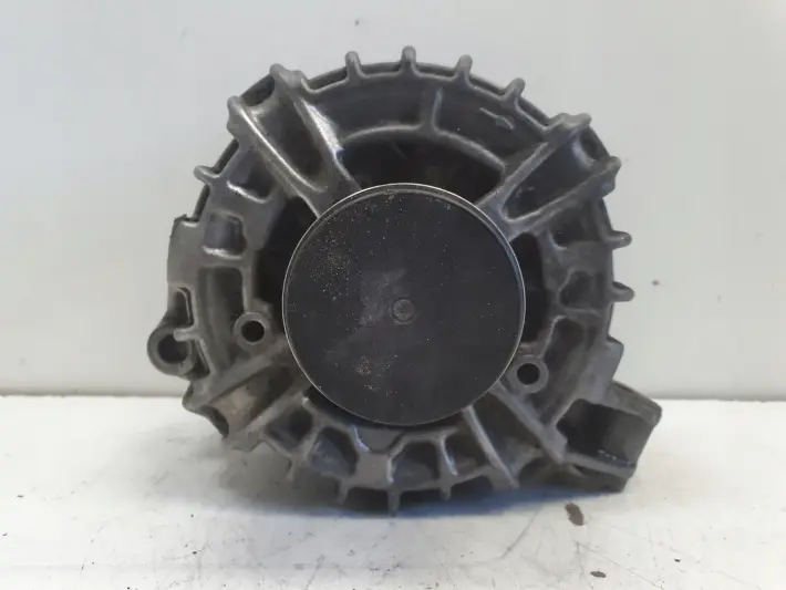Volvo XC90 2.4 D5 ALTERNATOR 30659131 0125811005 180A