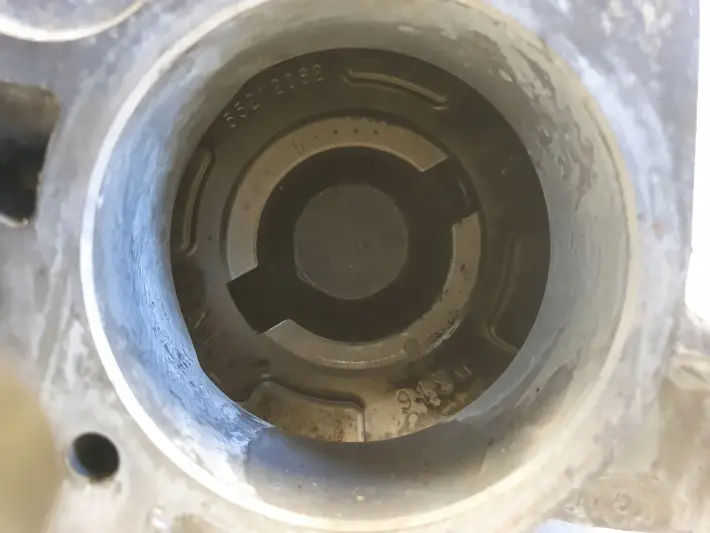 Opel Corsa D 1.3 CDTI WAŁKI ROZRZĄDU pokrywa 55219639