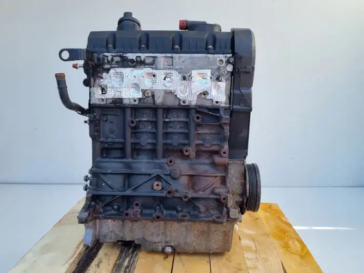 SILNIK BEZ OSPRZĘTU VW Caddy III 2.0 SDI 70KM ładnie pracuje BST