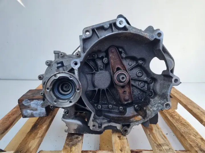 VW Polo IV 1.2 12V MANUALNA SKRZYNIA BIEGÓW manual LVC