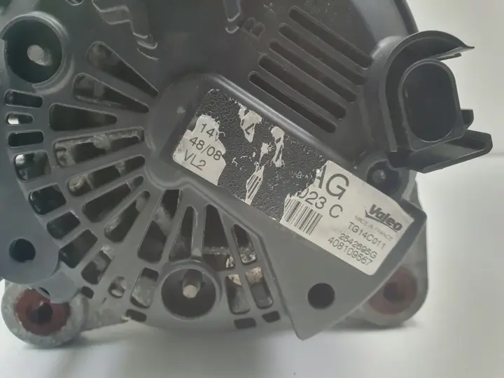 Skoda Octavia II 1.9 TDI ALTERNATOR valeo 06F903023C 140A