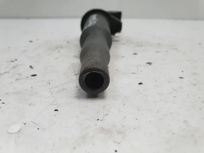 BMW E87 E90 2.0 i CEWKA ZAPŁONOWA 0221504471 bosch