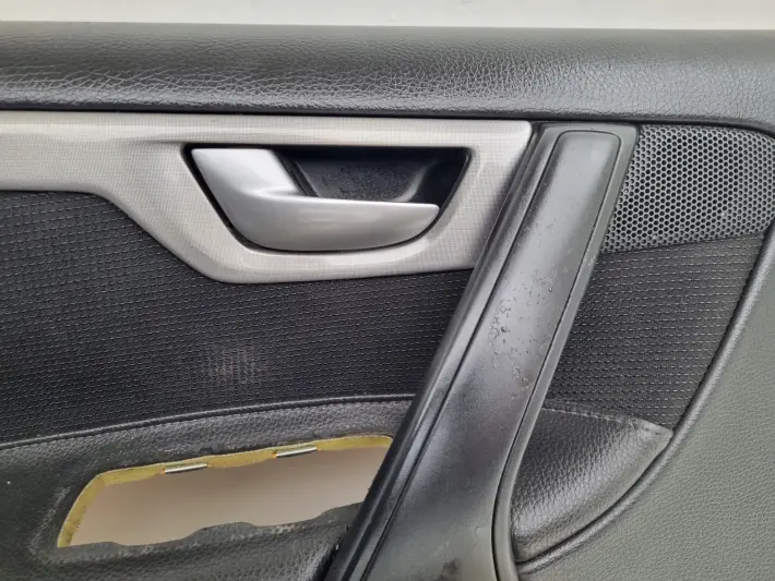 Volvo S60 I V70 II lift PRZEDNI BOCZEK DRZWI LEWY PRZÓD europa 31111702
