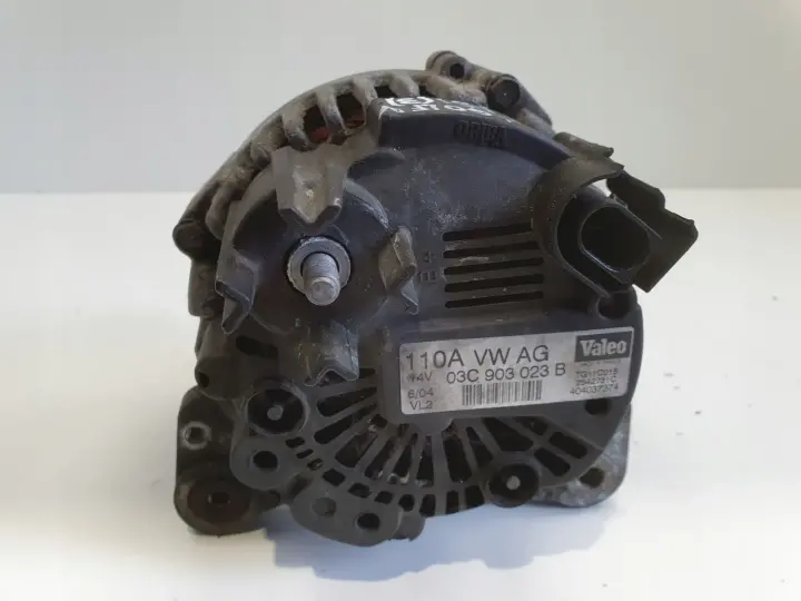 VW Golf V 1.6 FSI ALTERNATOR 110A 03C903023B valeo