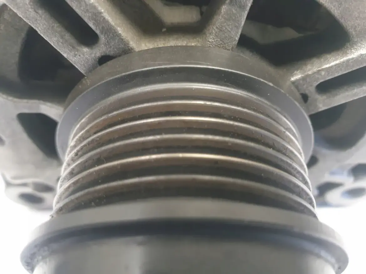 Volvo V40 II 1.6 D2 ALTERNATOR 150A 31419219 oryginał