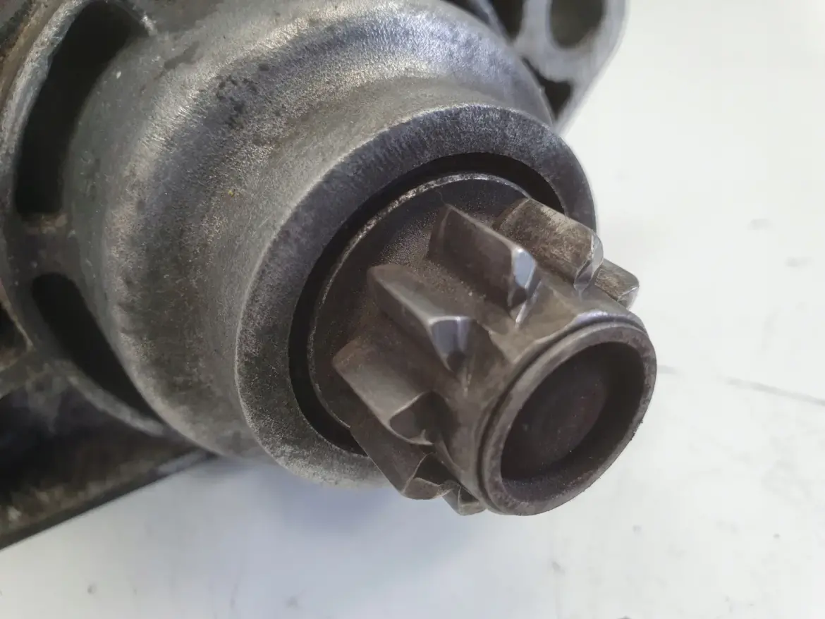 Vw Golf V 1.6 FSI ROZRUSZNIK valeo 02T911023S D6GS12