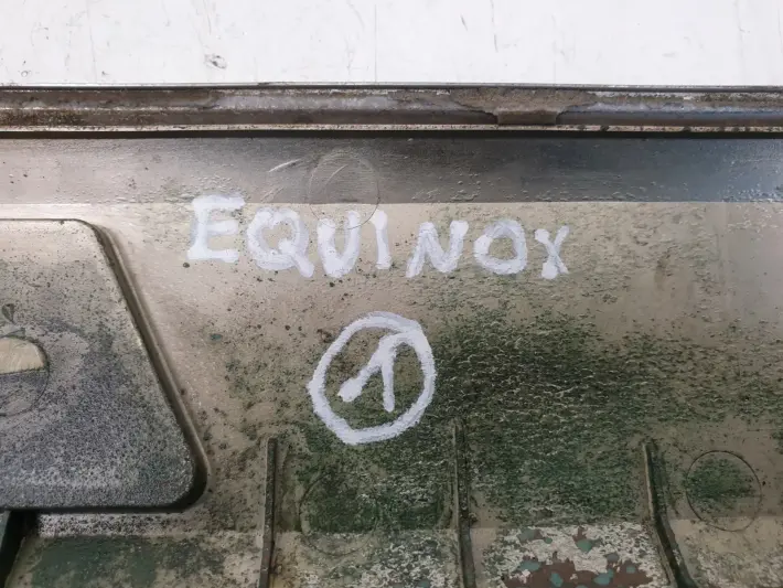 Chevrolet Equinox I LISTWA KLAPY BAGAŻNIKA