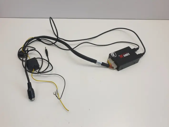 Volvo S60 V70 XC90 I GROM AND2 MODUŁ ADAPTER AUX