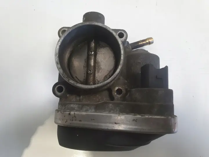 Mini Cooper R50 R53 1.6 16V PRZEPUSTNICA 7509043