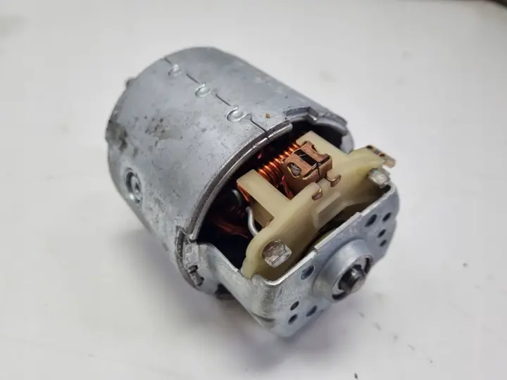 Audi A4 B6 A6 C5 VW Passat B5 WENTYLATOR OGRZEWANIA silniczek 0130111189