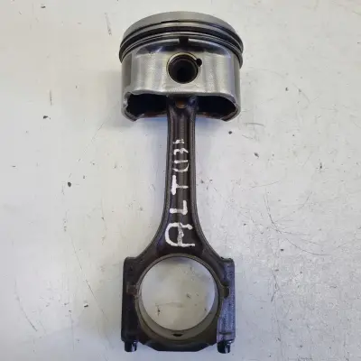 Audi A4 B6 2.0 20V TŁOK KORBOWÓD ALT