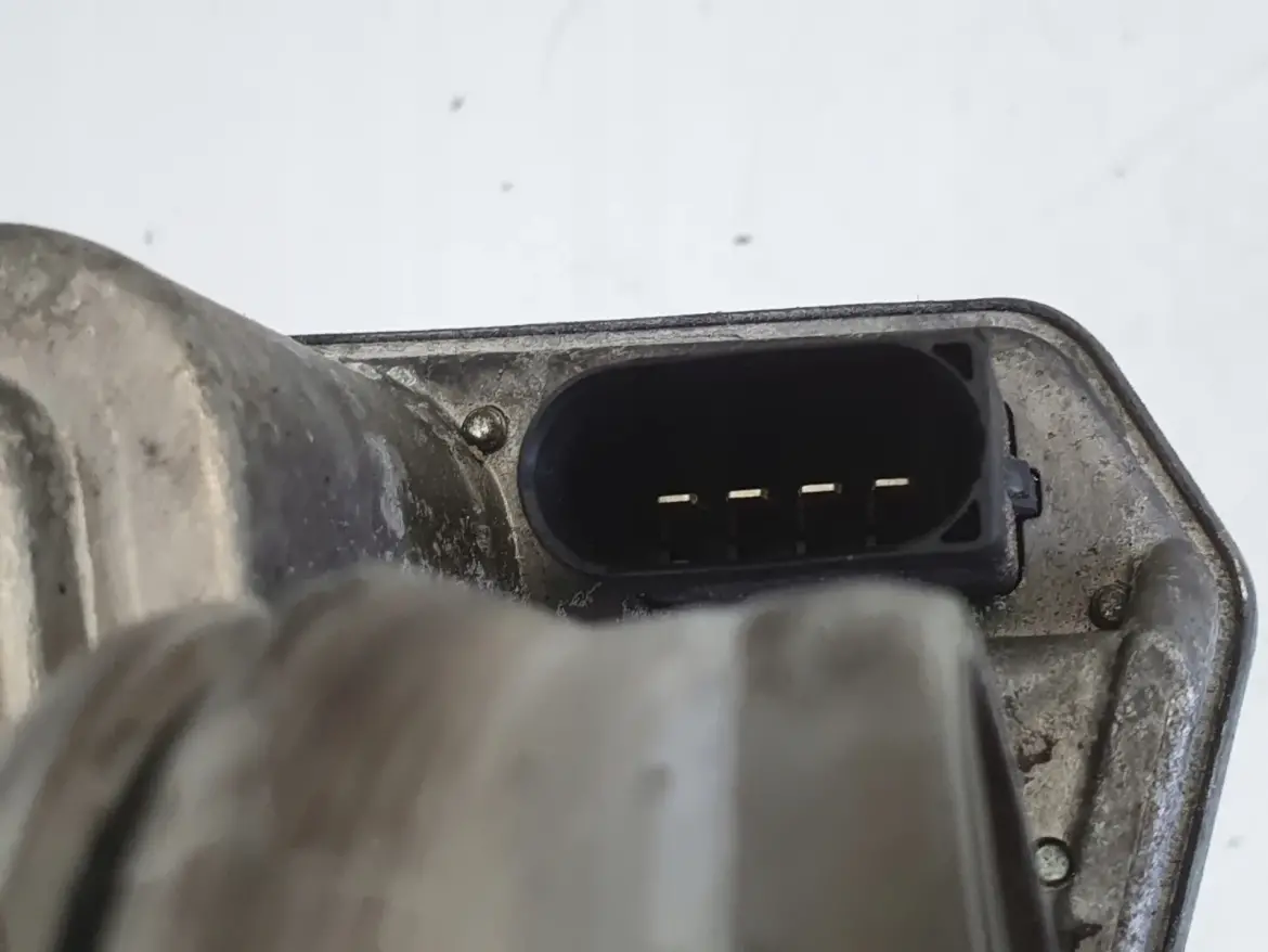BMW E87 E90 E91 X3 2.0 D N47 PRZEPUSTNICA 780437301