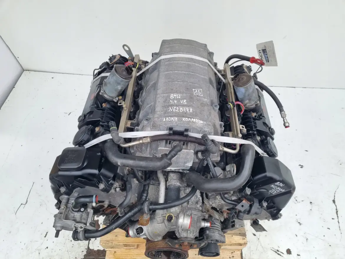 SILNIK KOMPLET BMW E60 E61 4.4 V8 333KM N62B44 N62B44A