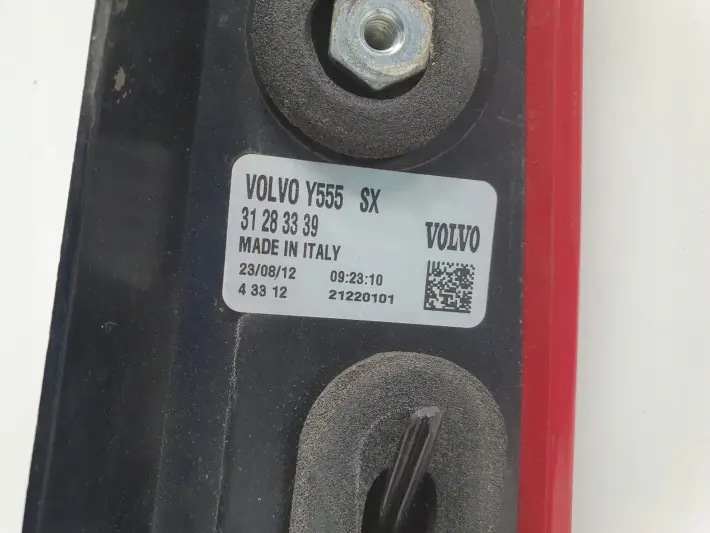 Volvo V40 II 12-16r TYLNIA TYLNA LAMPA LEWA lewy tył EUROPA 31283339