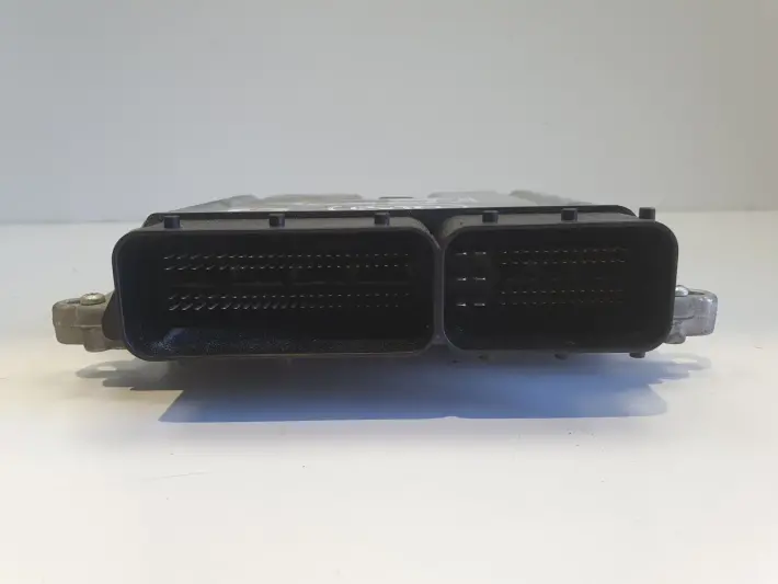 Volvo V60 1.6 D STEROWNIK SILNIKA komputer 31303095 31303095AC 0281016616