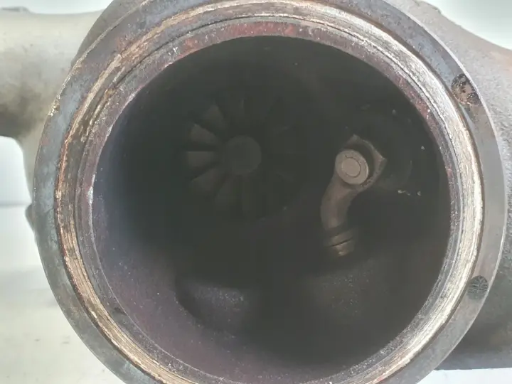 Volvo XC60 S60 V60 II 2.0 D3 TURBOSPRĘŻARKA turbo 31459962 31491217 D4204T5