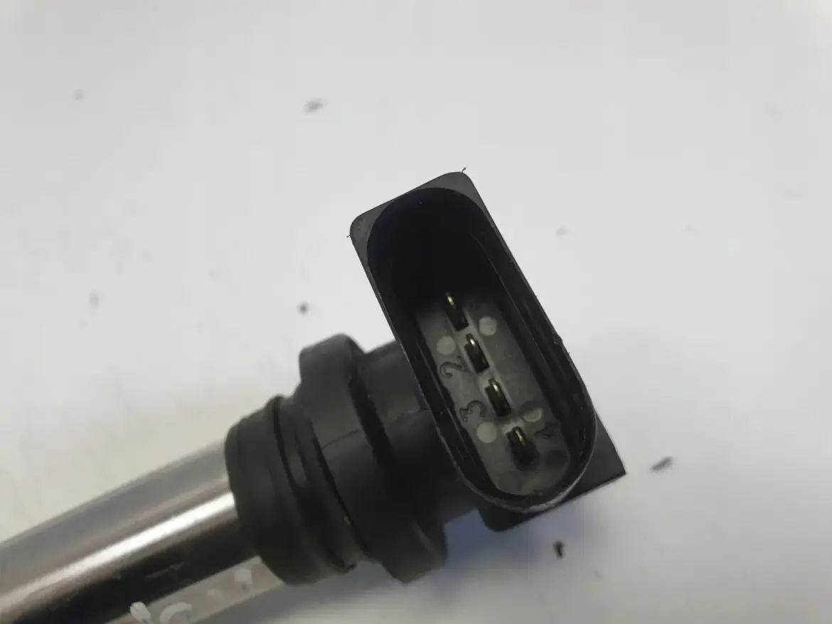 Seat Ibiza III 1.4 16V CEWKA ZAPŁONOWA 036905715F