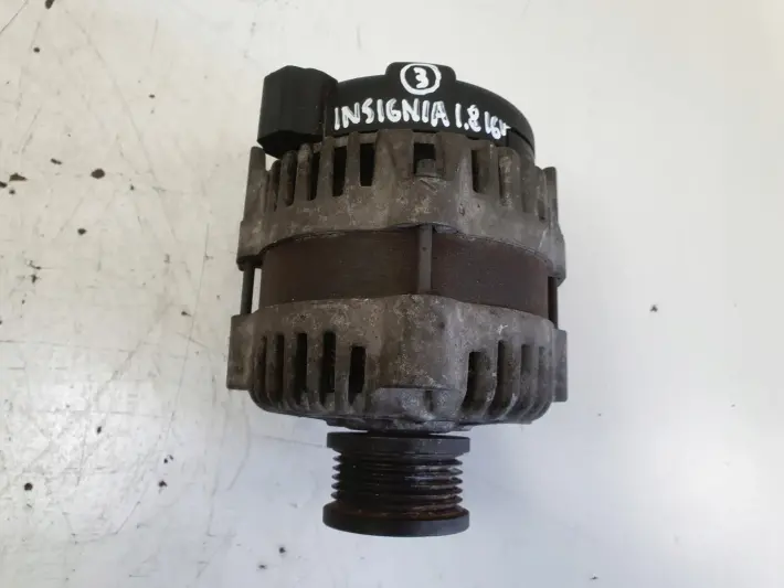 Opel Insignia 1.8 16V ALTERNATOR 13579666 100A