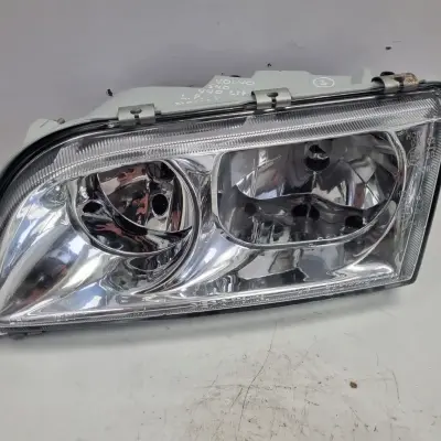 Volvo S40 V40 LIFT 99-04r PRZEDNIA LAMPA LEWA LEWY PRZÓD nowa europa