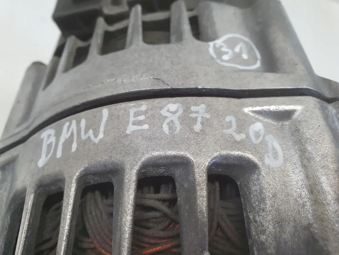 BMW E87 E90 2.0 D ALTERNATOR valeo 7802261 AL03 180A