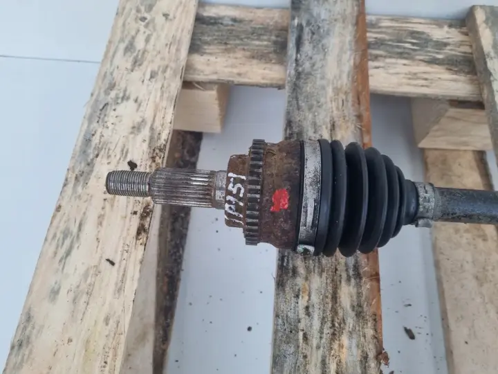 Suzuki Swift Mk6 IV 1.3 16V PRAWA PRZEDNIA PÓŁOŚ półośka prawy przód Autom