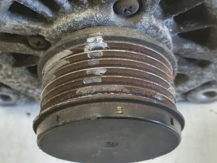 Renault Megane III Scenic III 1.5 DCI ALTERNATOR 8200960533 210A