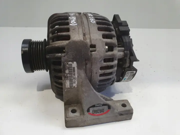 Volvo S60 V70 II 2.4 i ALTERNATOR BOSCH