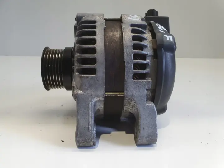 Ford Focus MK2 II 1.6 TDCI ALTERNATOR 3M5T-10300-YD