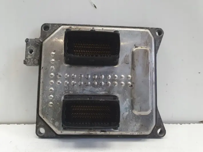 Opel Astra III H 1.8 16V STEROWNIK SILNIKA komputer 55564081 FQ