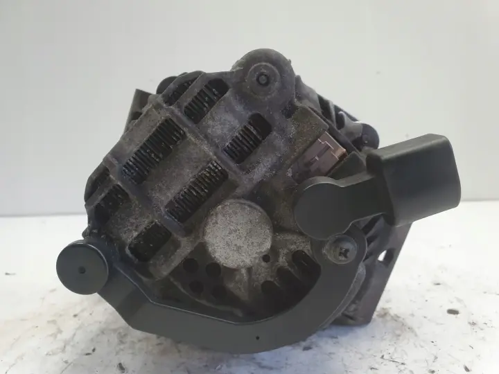 Peugeot RCZ 1.6 THP ALTERNATOR V757692180
