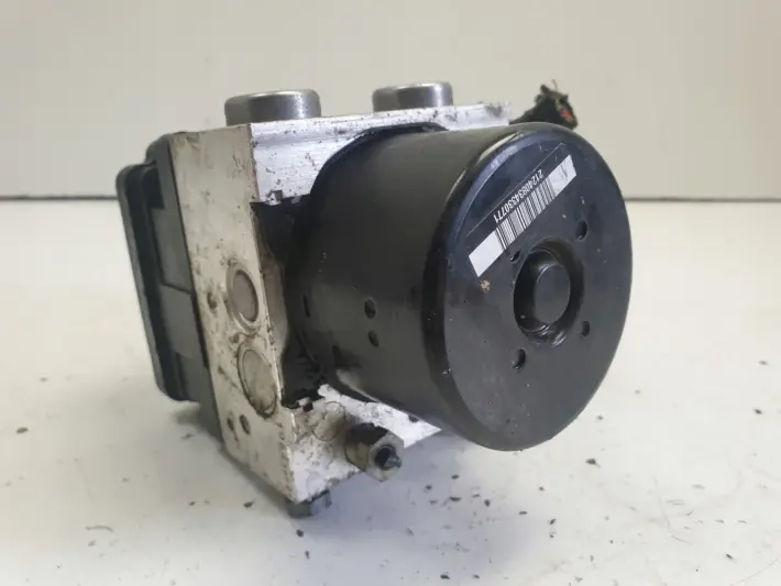 Volvo V70 III XC70 II POMPA ABS Sterownik 31261142