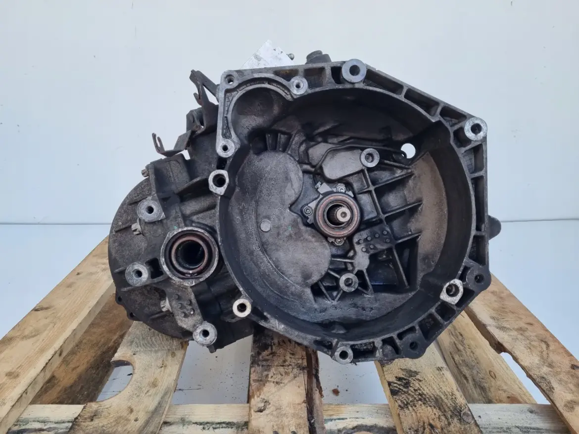 Opel Vectra C 1.9 CDTI SKRZYNIA BIEGÓW M32 manualna MANUAL
