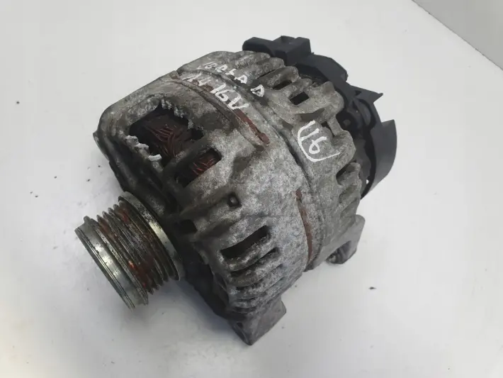 Opel Corsa D 1.2 1.4 16V ALTERNATOR